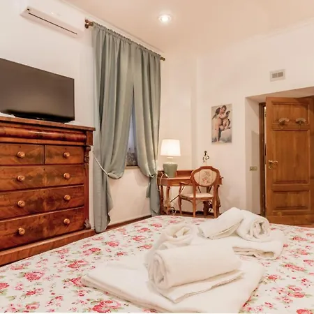 Francy Luxury * Rome